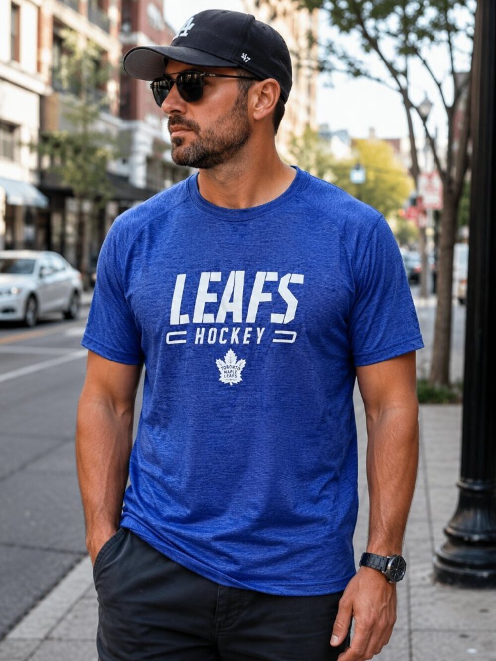Toronto Maple Leafs TShirt (LARGE)